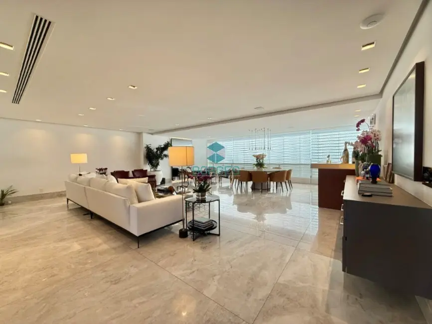 Apartamento com 3 quartos à venda, 305m2 em Graça, Salvador - BA - imagem 3 Foto 3 de Apartamento com 3 quartos à venda, 305m2 em Graça, Salvador - BA