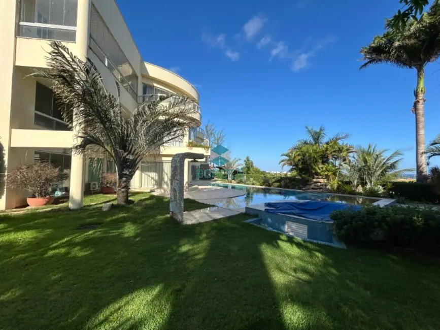 Casa de Condomínio com 8 quartos à venda, 1274m2 em Piatã, Salvador - BA - imagem 3 Foto 3 de Casa de Condomínio com 8 quartos à venda, 1274m2 em Piatã, Salvador - BA