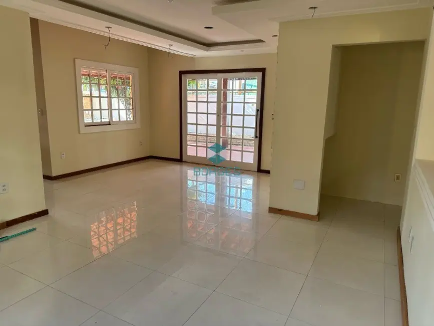 Foto 4 de Casa de Condomínio com 5 quartos à venda, 207m2 em Pitangueiras, Lauro De Freitas - BA