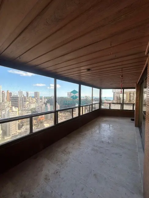 Foto 4 de Apartamento com 5 quartos à venda, 322m2 em Salvador - BA