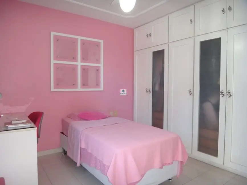 Foto 13 de Apartamento com 4 quartos à venda, 282m2 em Pituba, Salvador - BA