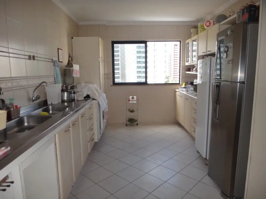 Foto 17 de Apartamento com 4 quartos à venda, 282m2 em Pituba, Salvador - BA