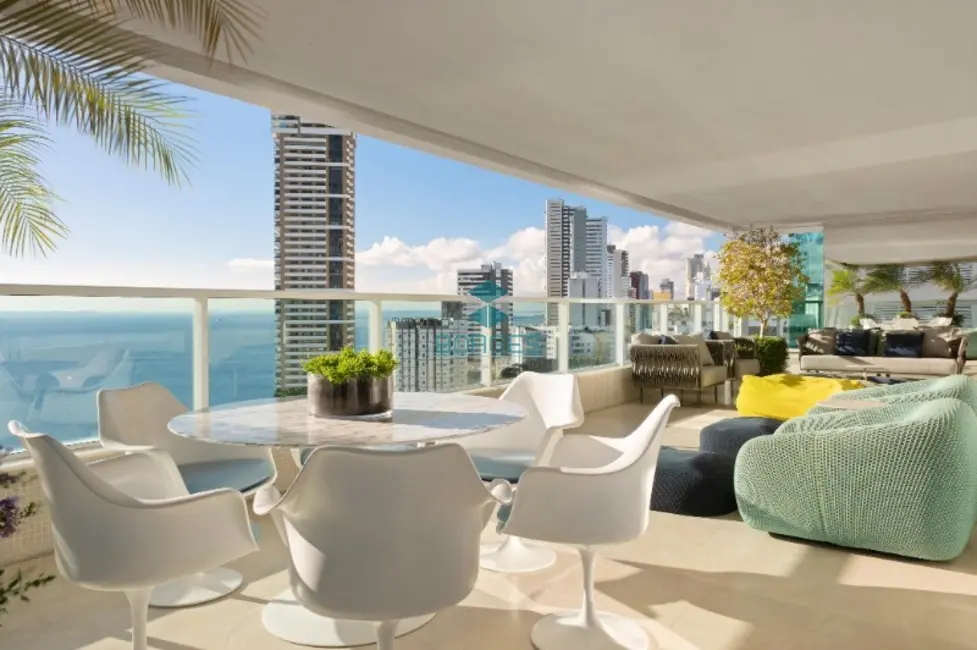 Foto 1 de Apartamento com 3 quartos à venda, 305m2 em Barra, Salvador - BA
