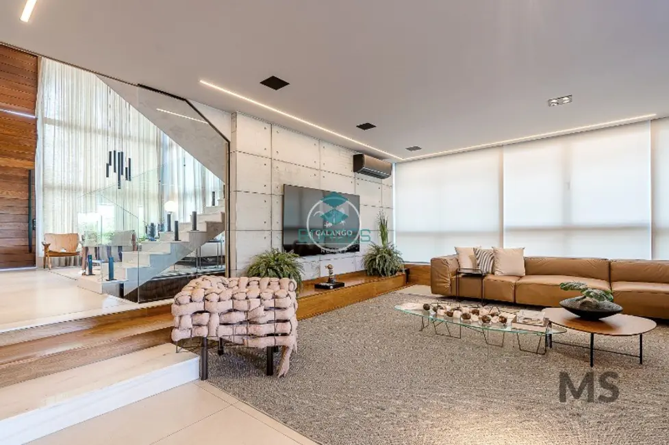 Casa de Condomínio com 5 quartos à venda, 660m2 em Alphaville II, Salvador - BA - imagem 5 Foto 5 de Casa de Condomínio com 5 quartos à venda, 660m2 em Alphaville II, Salvador - BA