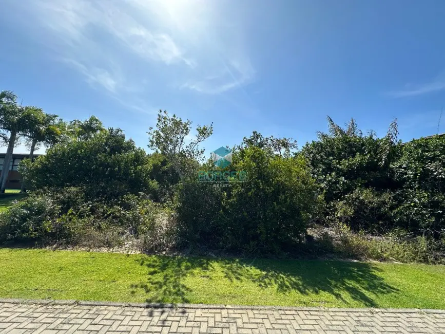 Foto 1 de Terreno / Lote à venda em Mata De Sao Joao - BA