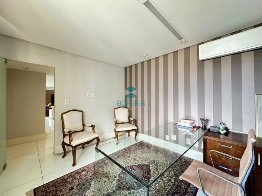 Apartamento com 4 quartos à venda, 200m2 em Ondina, Salvador - BA - imagem 9 Foto 9 de Apartamento com 4 quartos à venda, 200m2 em Ondina, Salvador - BA