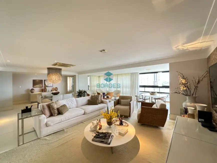 Apartamento com 4 quartos à venda, 200m2 em Ondina, Salvador - BA - imagem 1 Foto 1 de Apartamento com 4 quartos à venda, 200m2 em Ondina, Salvador - BA