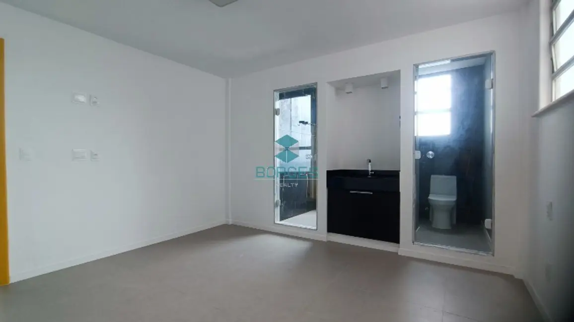 Apartamento com 2 quartos para alugar, 150m2 em Centro, Salvador - BA - imagem 9 Foto 9 de Apartamento com 2 quartos para alugar, 150m2 em Centro, Salvador - BA