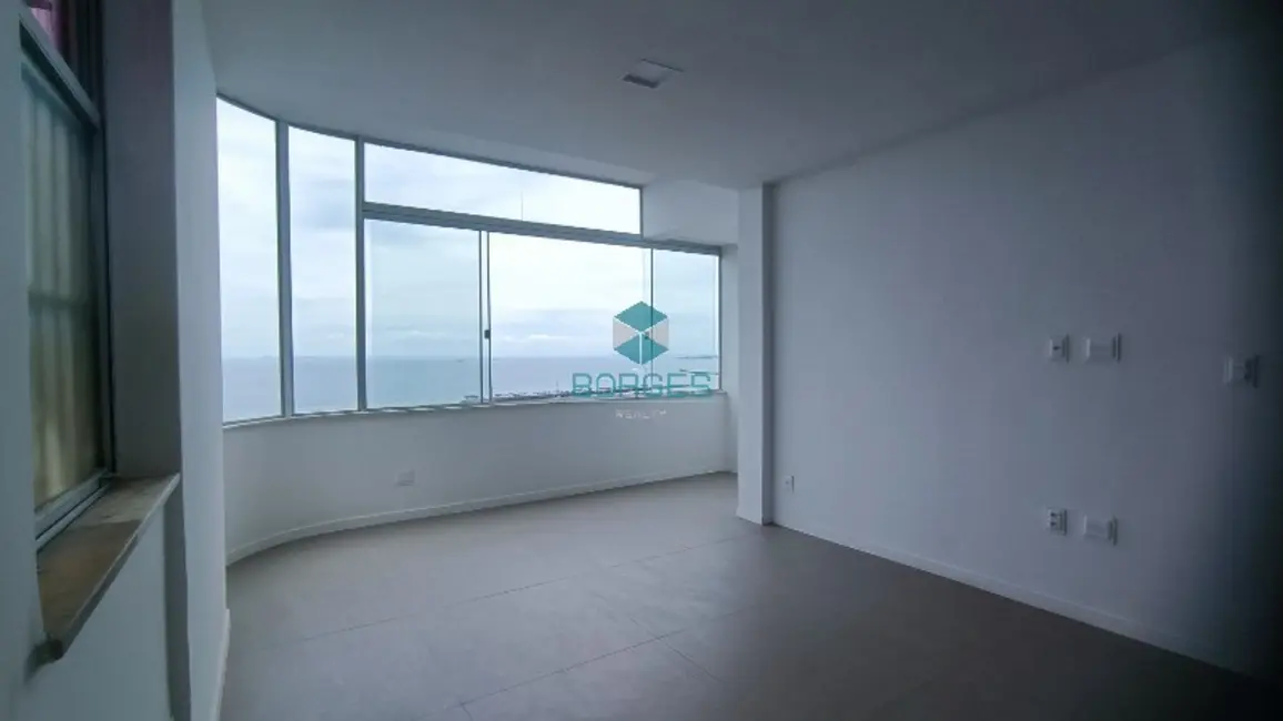 Apartamento com 2 quartos para alugar, 150m2 em Centro, Salvador - BA - imagem 1 Foto 1 de Apartamento com 2 quartos para alugar, 150m2 em Centro, Salvador - BA