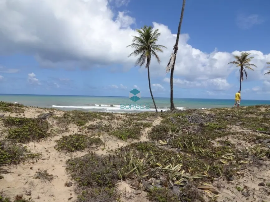 Foto 1 de Terreno / Lote à venda, 3000m2 em Conde - BA