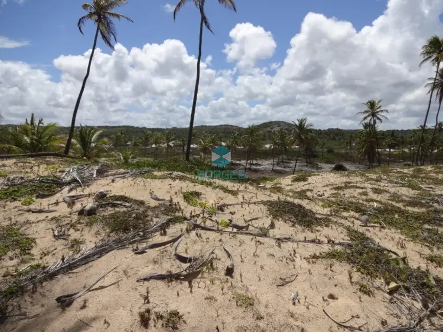 Foto 2 de Terreno / Lote à venda, 3000m2 em Conde - BA