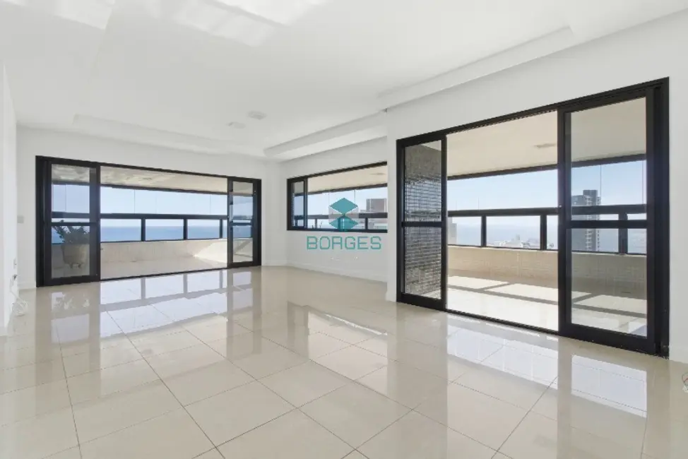 Foto 4 de Apartamento com 4 quartos à venda, 210m2 em Barra, Salvador - BA