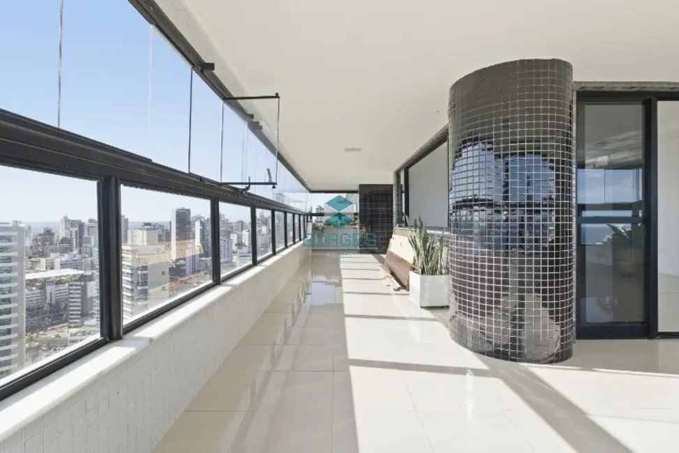 Foto 2 de Apartamento com 4 quartos à venda, 210m2 em Barra, Salvador - BA