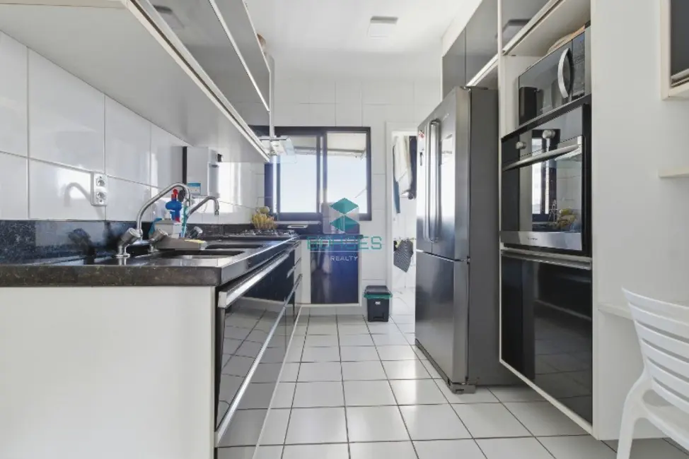 Foto 7 de Apartamento com 4 quartos à venda, 210m2 em Barra, Salvador - BA