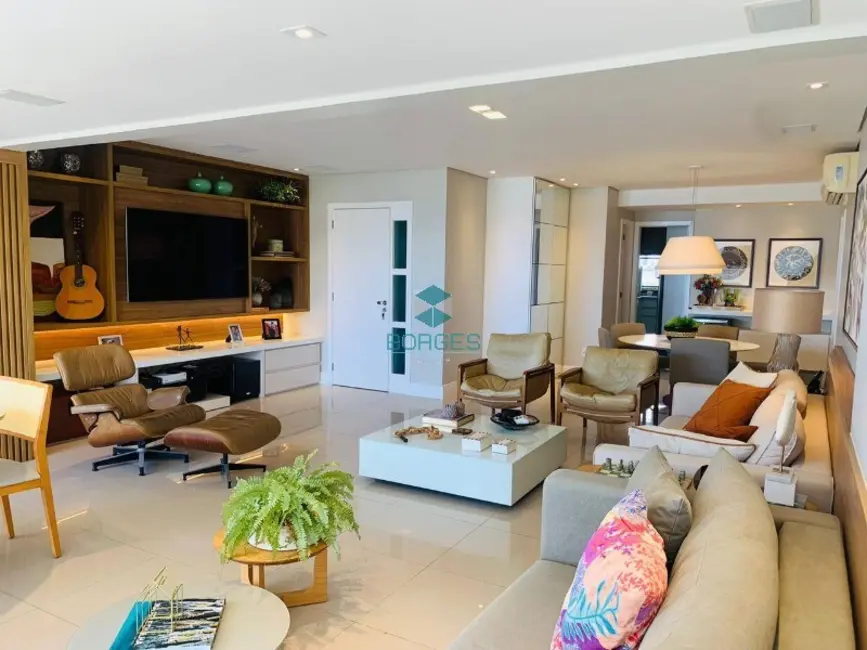 Foto 3 de Apartamento com 4 quartos à venda, 147m2 em Armação, Salvador - BA