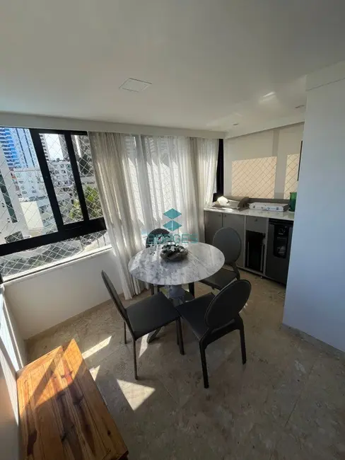 Foto 2 de Apartamento com 3 quartos à venda, 200m2 em Graça, Salvador - BA