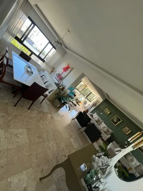 Foto 3 de Apartamento com 3 quartos à venda, 200m2 em Graça, Salvador - BA