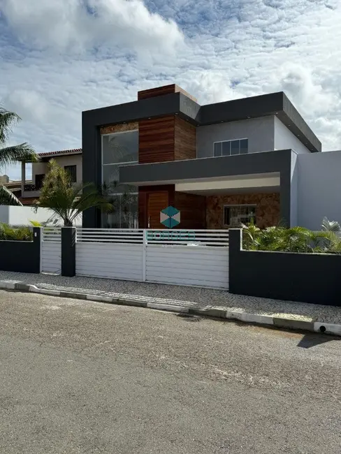 Foto 4 de Casa de Condomínio com 4 quartos à venda, 270m2 em Camacari - BA