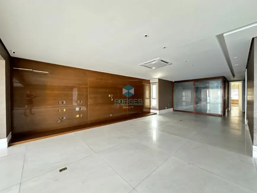 Foto 4 de Apartamento com 4 quartos à venda, 308m2 em Vitória, Salvador - BA