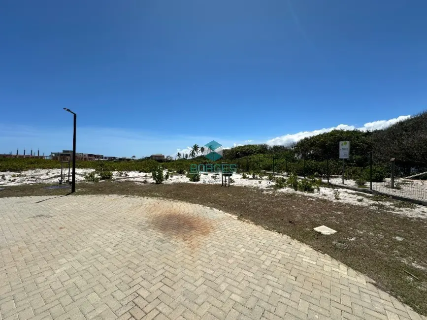 Foto 1 de Terreno / Lote à venda, 897m2 em Camacari - BA