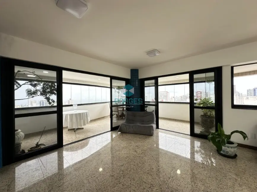 Foto 3 de Apartamento com 4 quartos à venda, 244m2 em Pituba, Salvador - BA
