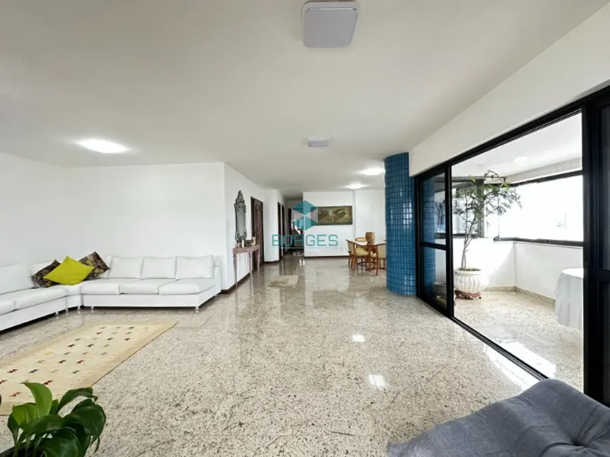 Foto 2 de Apartamento com 4 quartos à venda, 244m2 em Pituba, Salvador - BA