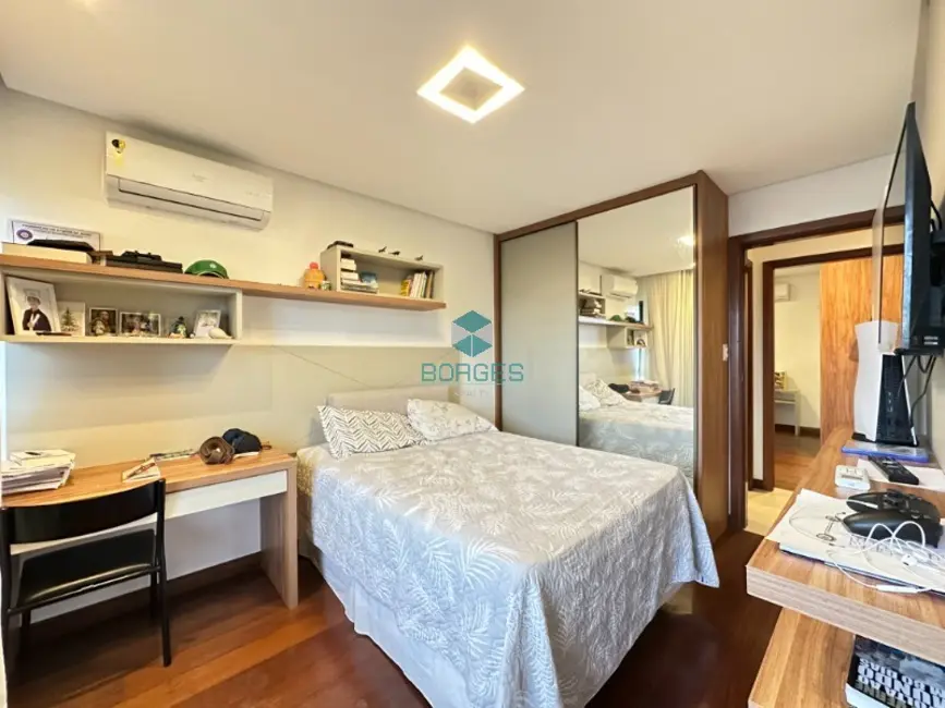 Foto 9 de Apartamento com 4 quartos à venda, 220m2 em Graça, Salvador - BA