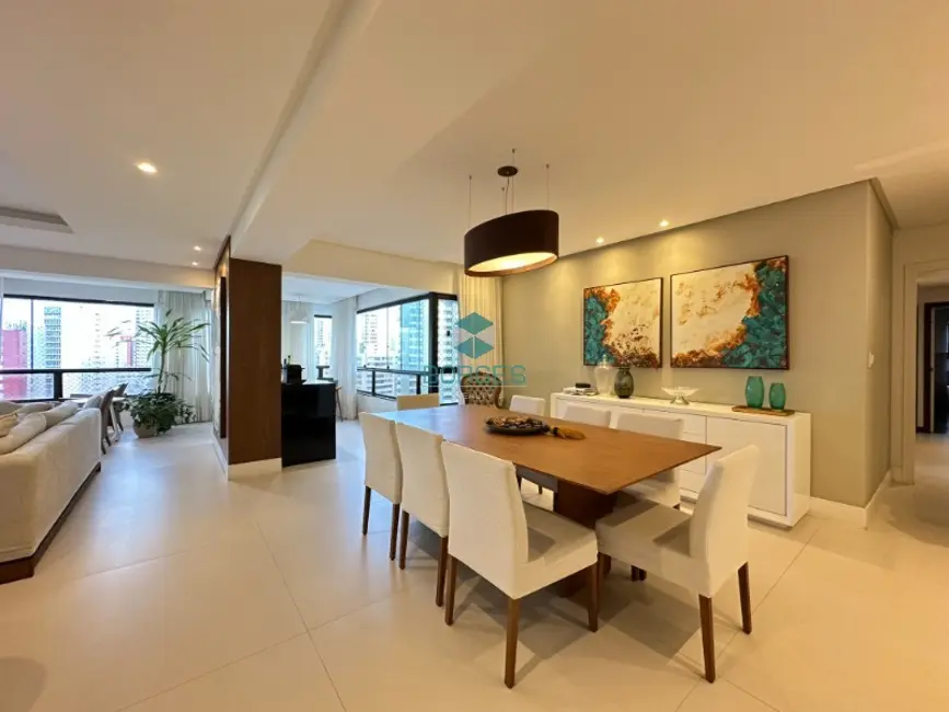 Foto 3 de Apartamento com 4 quartos à venda, 220m2 em Graça, Salvador - BA