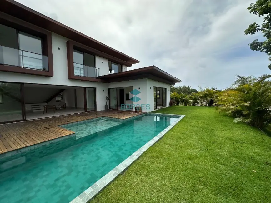 Casa de Condomínio com 5 quartos à venda, 340m2 em Mata De Sao Joao - BA - imagem 1 Foto 1 de Casa de Condomínio com 5 quartos à venda, 340m2 em Mata De Sao Joao - BA