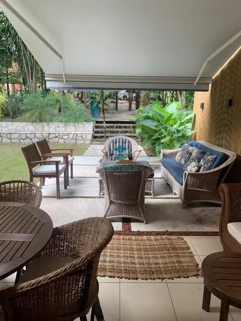 Apartamento com 5 quartos à venda, 179m2 em Mata De Sao Joao - BA - imagem 1 Foto 1 de Apartamento com 5 quartos à venda, 179m2 em Mata De Sao Joao - BA