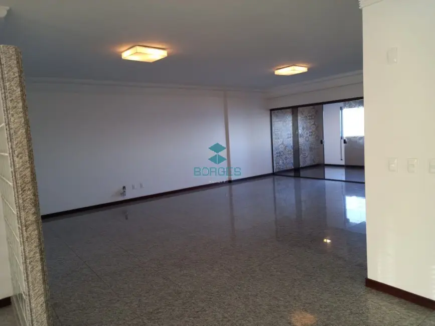 Apartamento com 4 quartos para alugar, 267m2 em Rio Vermelho, Salvador - BA - imagem 2 Foto 2 de Apartamento com 4 quartos para alugar, 267m2 em Rio Vermelho, Salvador - BA