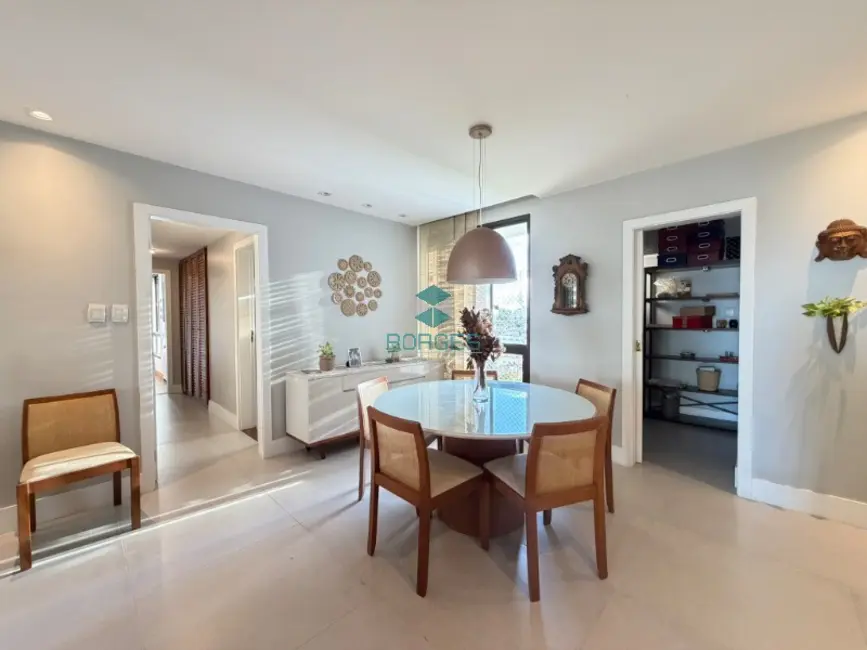 Foto 2 de Apartamento com 4 quartos à venda, 195m2 em Horto Florestal, Salvador - BA