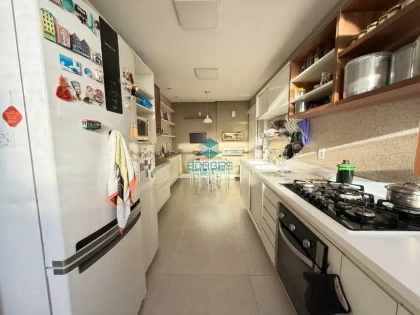 Foto 3 de Apartamento com 4 quartos à venda, 195m2 em Horto Florestal, Salvador - BA