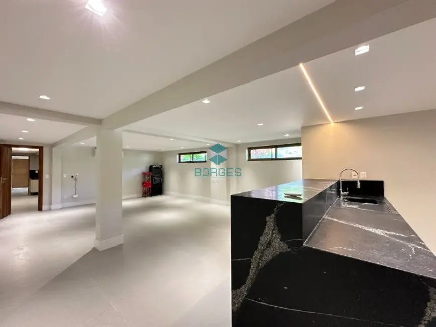 Casa de Condomínio com 5 quartos à venda, 375m2 em Mata De Sao Joao - BA - imagem 7 Foto 7 de Casa de Condomínio com 5 quartos à venda, 375m2 em Mata De Sao Joao - BA
