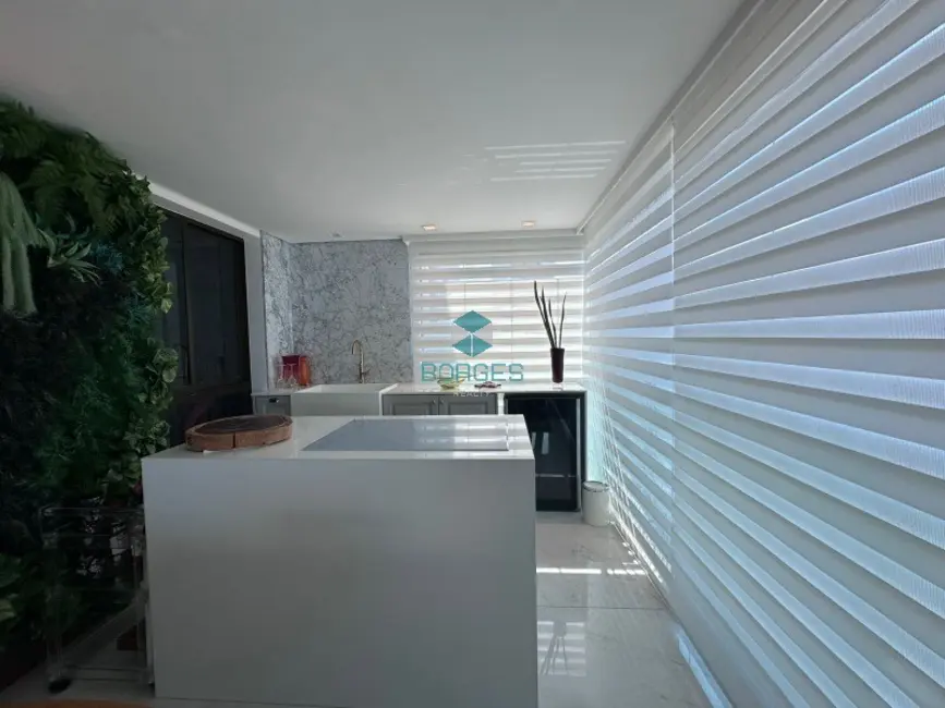 Apartamento com 3 quartos à venda, 183m2 em Graça, Salvador - BA - imagem 4 Foto 4 de Apartamento com 3 quartos à venda, 183m2 em Graça, Salvador - BA