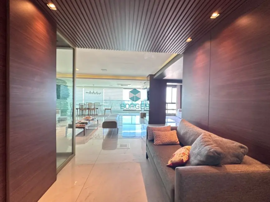Apartamento com 3 quartos à venda, 183m2 em Graça, Salvador - BA - imagem 5 Foto 5 de Apartamento com 3 quartos à venda, 183m2 em Graça, Salvador - BA