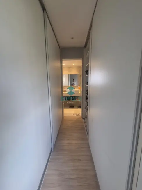Apartamento com 3 quartos à venda, 260m2 em Itaigara, Salvador - BA - imagem 6 Foto 6 de Apartamento com 3 quartos à venda, 260m2 em Itaigara, Salvador - BA