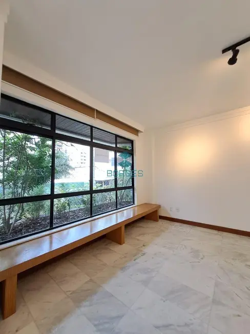 Apartamento com 4 quartos à venda, 171m2 em Jardim Apipema, Salvador - BA - imagem 2 Foto 2 de Apartamento com 4 quartos à venda, 171m2 em Jardim Apipema, Salvador - BA