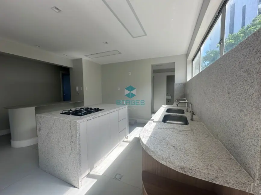 Foto 6 de Apartamento com 3 quartos à venda, 110m2 em Ondina, Salvador - BA