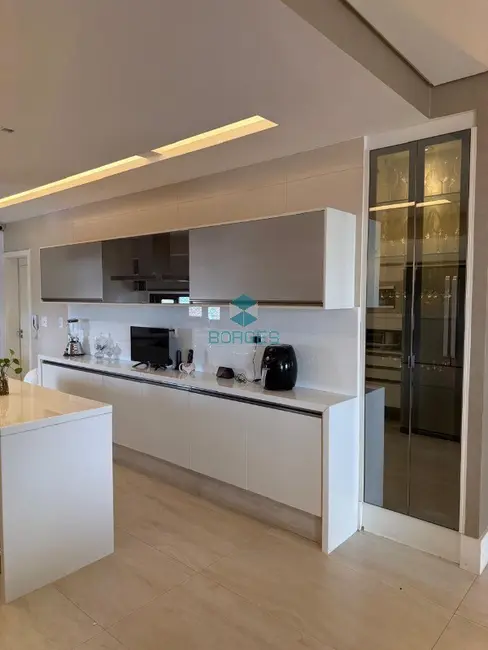 Foto 9 de Apartamento com 3 quartos à venda, 206m2 em Santa Mônica, Feira De Santana - BA