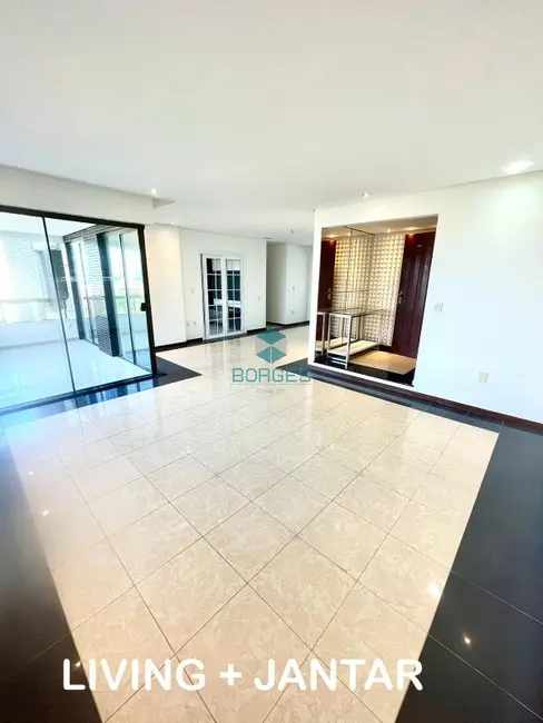 Apartamento com 3 quartos à venda, 188m2 em Salvador - BA - imagem 2 Foto 2 de Apartamento com 3 quartos à venda, 188m2 em Salvador - BA