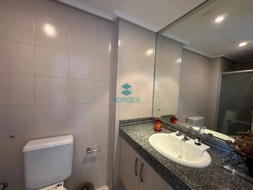 Apartamento com 4 quartos à venda, 215m2 em Rio Vermelho, Salvador - BA - imagem 9 Foto 9 de Apartamento com 4 quartos à venda, 215m2 em Rio Vermelho, Salvador - BA