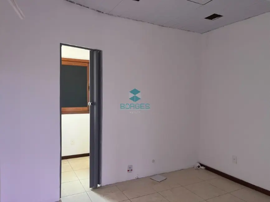 Foto 4 de Sala Comercial à venda e para alugar, 45m2 em Mata De Sao Joao - BA