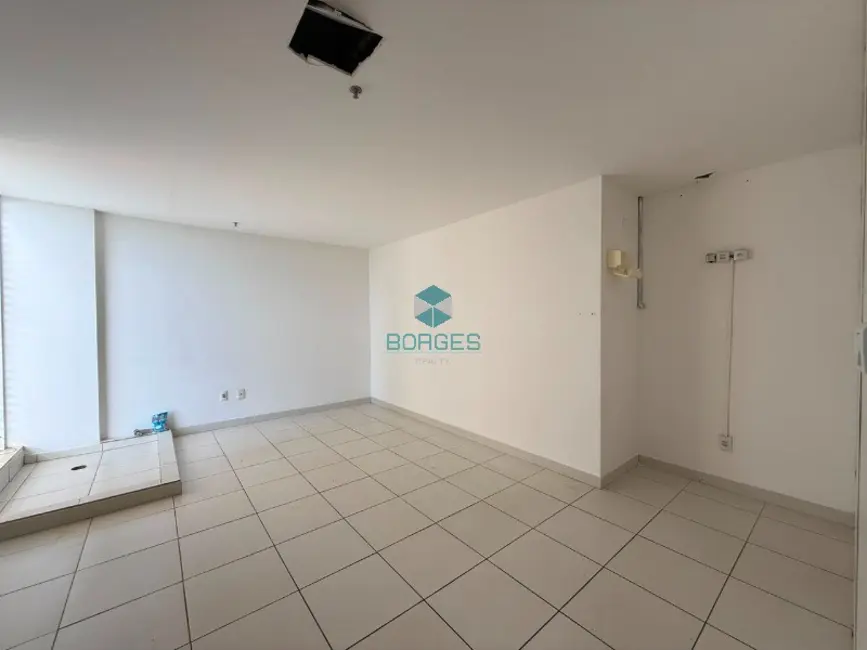 Sala Comercial para alugar, 58m2 em Caminho das Árvores, Salvador - BA - imagem 5 Foto 5 de Sala Comercial para alugar, 58m2 em Caminho das Árvores, Salvador - BA