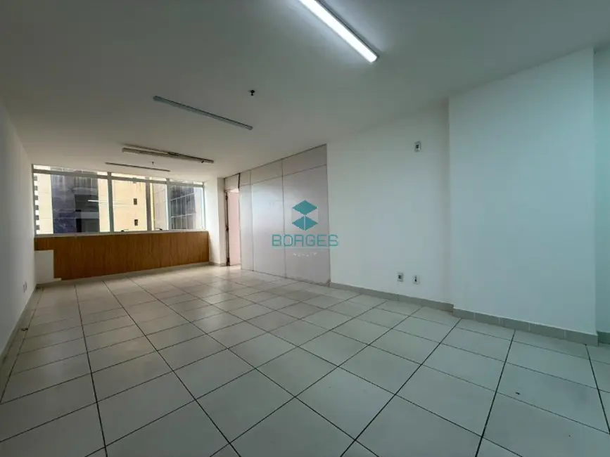 Sala Comercial para alugar, 58m2 em Caminho das Árvores, Salvador - BA - imagem 3 Foto 3 de Sala Comercial para alugar, 58m2 em Caminho das Árvores, Salvador - BA