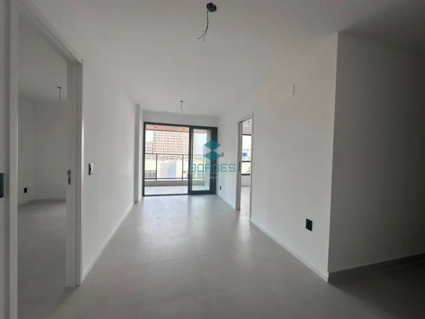 Foto 2 de Apartamento com 2 quartos à venda, 72m2 em Ondina, Salvador - BA