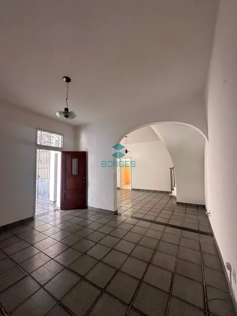 Casa com 5 quartos à venda, 250m2 em Nazaré, Salvador - BA - imagem 1 Foto 1 de Casa com 5 quartos à venda, 250m2 em Nazaré, Salvador - BA