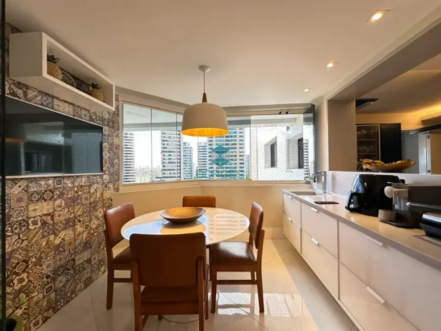 Foto 8 de Apartamento com 4 quartos para alugar, 280m2 em Horto Florestal, Salvador - BA