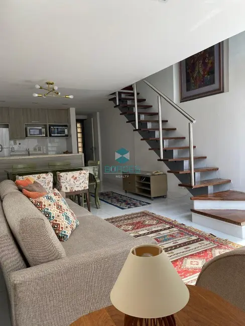 Apartamento com 1 quarto à venda e para alugar, 55m2 em Vitória, Salvador - BA - imagem 2 Foto 2 de Apartamento com 1 quarto à venda e para alugar, 55m2 em Vitória, Salvador - BA