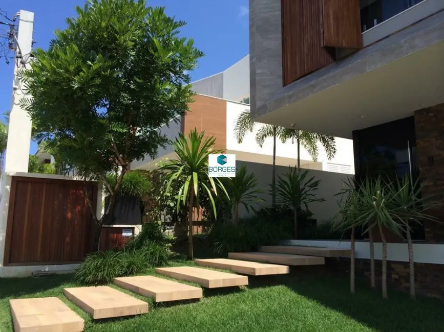 Casa de Condomínio com 3 quartos à venda, 733m2 em Alphaville I, Salvador - BA - imagem 4 Foto 4 de Casa de Condomínio com 3 quartos à venda, 733m2 em Alphaville I, Salvador - BA